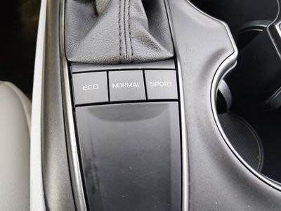2024 Toyota Camry - Photo 17