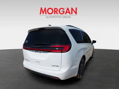 2026 Chrysler Pacifica — rear three-quarter view