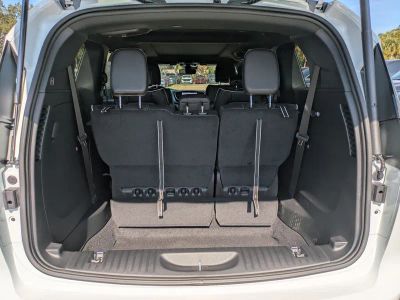 2026 Chrysler Pacifica — photo 12 view