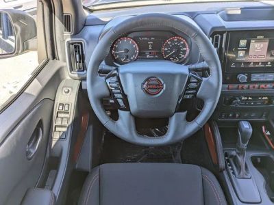 2026 Nissan Frontier — photo 17 view