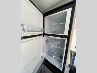 2025 Coachmen Apex Nano - Photo 10