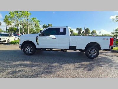 2025 Ford F-350SD — photo 47 view