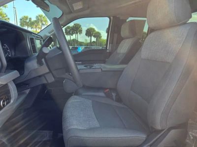 2025 Ford F-350SD — photo 12 view