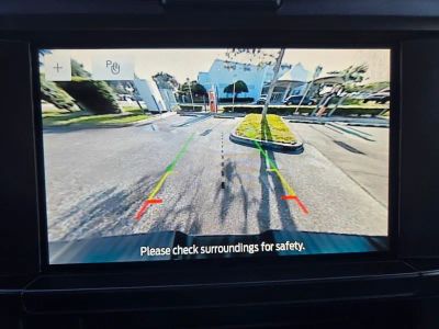 2025 Ford F-350SD — photo 15 view