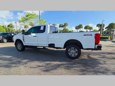 2025 Ford F-350SD — photo 46 view