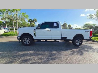 2025 Ford F-350SD — photo 48 view