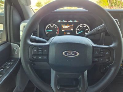 2025 Ford F-350SD — photo 19 view
