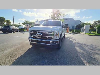 2025 Ford F-350SD — photo 50 view