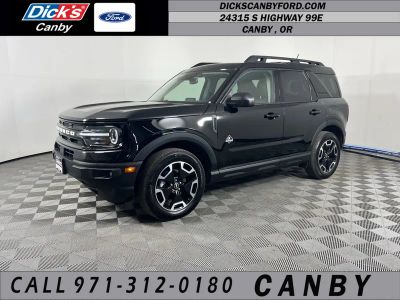 2023 Ford Bronco Sport Outer Banks in Shadow Black — front three-quarter view