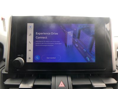 2025 Toyota RAV4 XLE - Photo 26