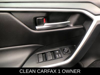 2025 Toyota RAV4 XLE - Photo 19