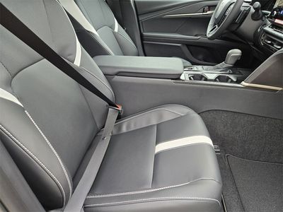 2026 Toyota Camry - Photo 9