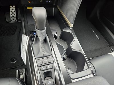 2026 Toyota Camry - Photo 14