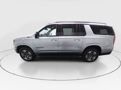 2025 Chevrolet Suburban - Photo 4