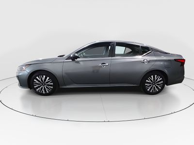 2024 Nissan Altima — interior view