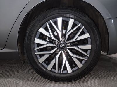 2024 Nissan Altima — photo 10 view