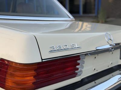 1985 Mercedes-Benz 380 — photo 10 view