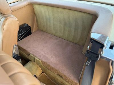 1985 Mercedes-Benz 380 — photo 11 view