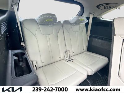 2026 Kia Sorento Hybrid — photo 19 view