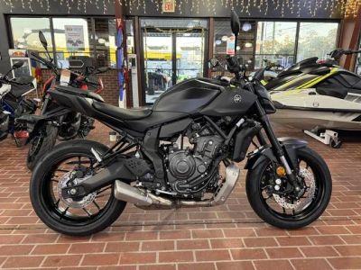 2026 Yamaha MT-07 — front three-quarter view