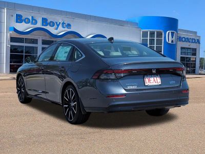 2026 Honda Accord Hybrid - Photo 3