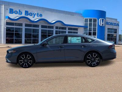 2026 Honda Accord Hybrid - Photo 2