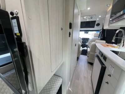 2026 Midwest Automotive Designs HERITAGE — photo 11 view