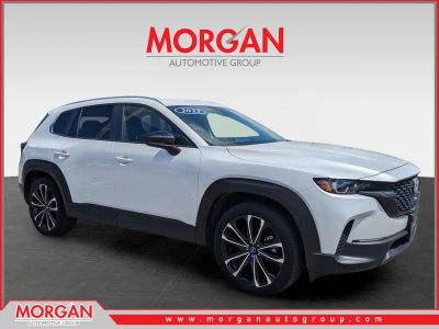 2023 Mazda CX-50 2.5 S Preferred Plus Package in Wind Chill Pearl — front three-quarter view