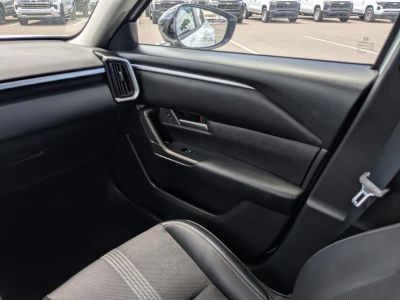 2023 Mazda CX-50 — photo 18 view