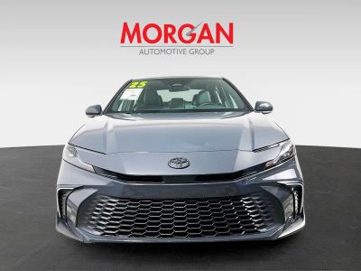 2025 Toyota Camry — photo 8 view