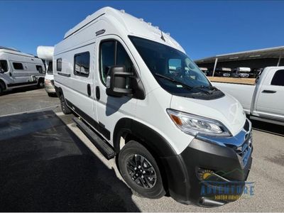 2025 Winnebago Solis - Photo 3