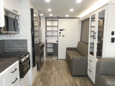 2026 Entegra Coach Odyssey - Photo 5