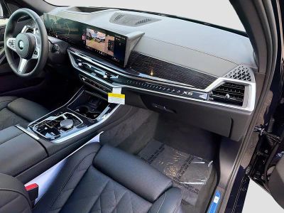 2026 BMW X5 — photo 14 view