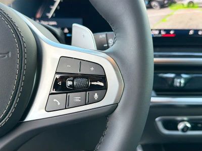 2026 BMW X5 — photo 39 view