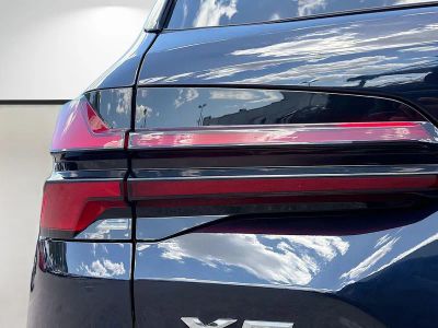 2026 BMW X5 — photo 10 view
