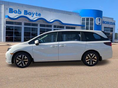 2026 Honda Odyssey - Photo 2
