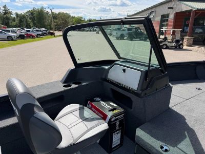 2026 Lund 1875 IMPACT XS — photo 15 view