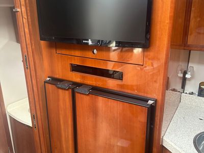 2007 Regal 4060 Commodore - Photo 12