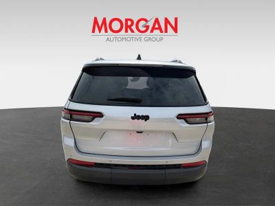 2021 Jeep Grand Cherokee L — detail view
