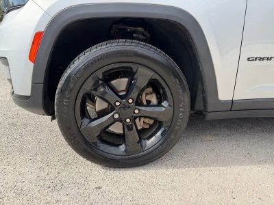 2021 Jeep Grand Cherokee L — photo 9 view