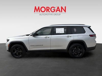 2021 Jeep Grand Cherokee L — rear three-quarter view