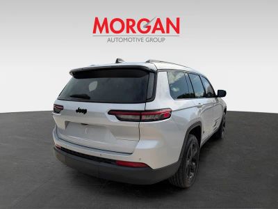 2021 Jeep Grand Cherokee L — engine compartment view