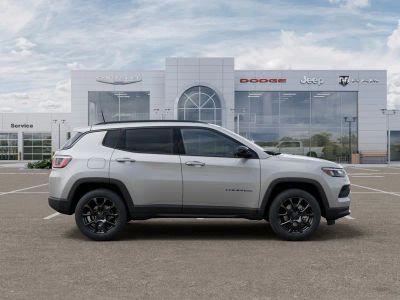 2026 Jeep Compass — photo 21 view