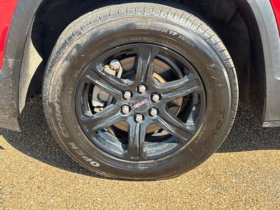 2020 GMC Acadia - Photo 25
