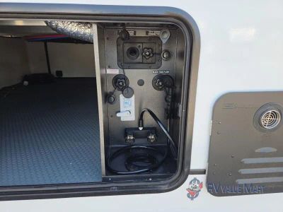 2027 Forest River RV Sabre — photo 15 view