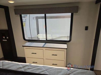 2027 Forest River RV Sabre — photo 24 view