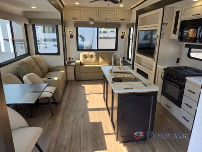 2027 Forest River RV Sabre — photo 19 view