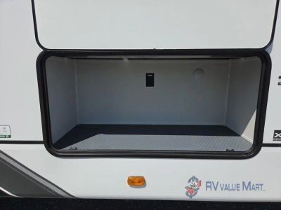2027 Forest River RV Sabre — photo 11 view