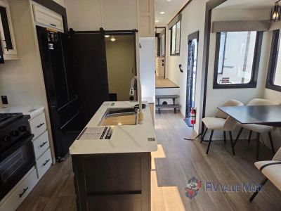 2027 Forest River RV Sabre — photo 20 view