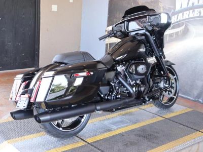 2025 Harley-Davidson FLHX - Street Glide — photo 7 view